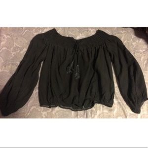 Off shoulder long sleeve